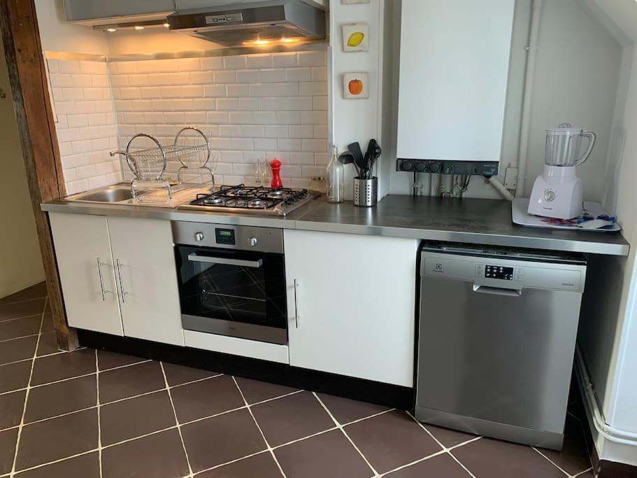 Nevers, Appartement De Standing Proche De La Gare Exterior foto