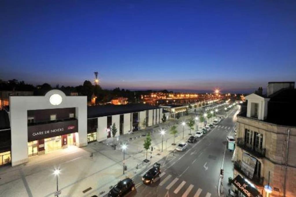 Nevers, Appartement De Standing Proche De La Gare Exterior foto